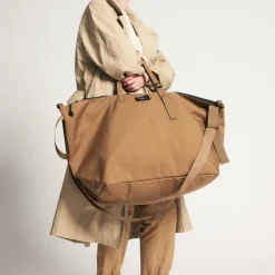 Tomfoolery Traveler Duffle Large Bag in Tan Hot