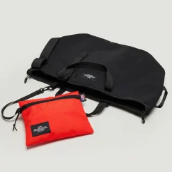 Tomfoolery Traveler Duffle Medium Bag in Black(Out of Stock) Outlet