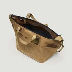 Tomfoolery Traveler Duffle Medium Bag in Khaki Fashion