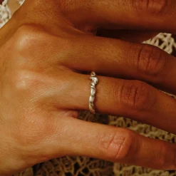 Tomfoolery Trenza Silver Twisted Stacking Ring Hot