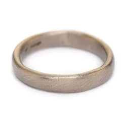 Tomfoolery White Gold Oval Section 4mm Wedding Band Best
