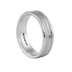 Tomfoolery Wide Lined Oak Ring Fashion