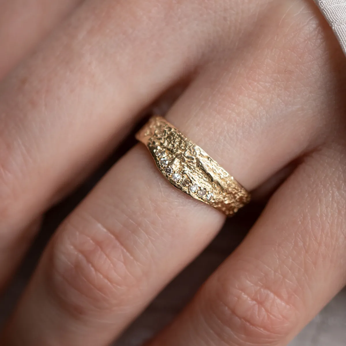 Tomfoolery Wide London Plane Diamond Halo Ring Online